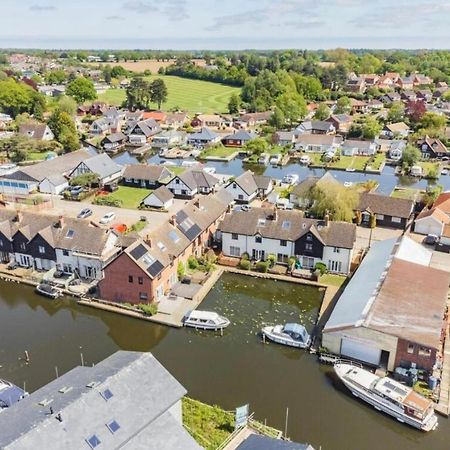 Cottage On The Quay Wroxham Ngoại thất bức ảnh