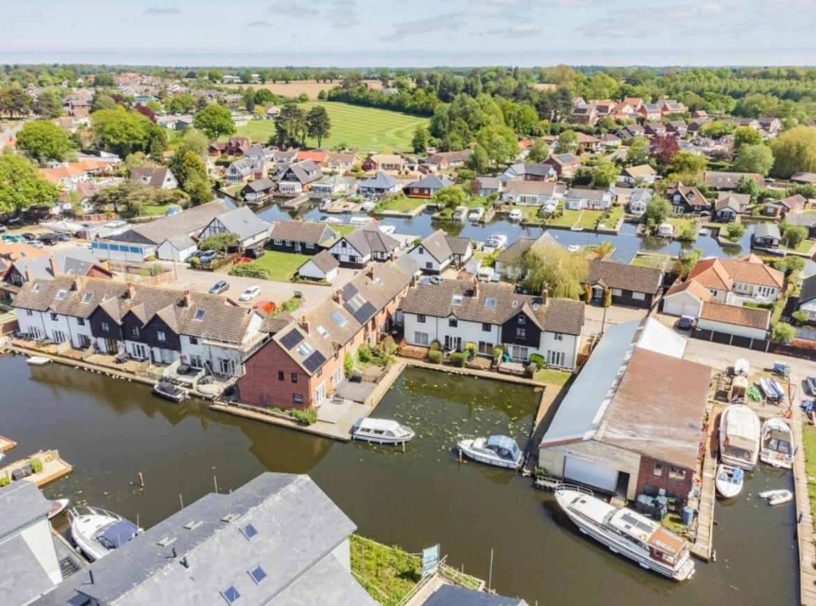 Cottage On The Quay Wroxham Ngoại thất bức ảnh